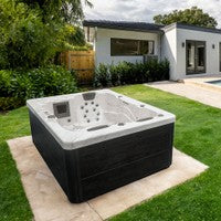 Gartana WHITE MARBLE Outdoor Whirlpool 27 Düsen Marmor-Optik Farbwechsel-LED